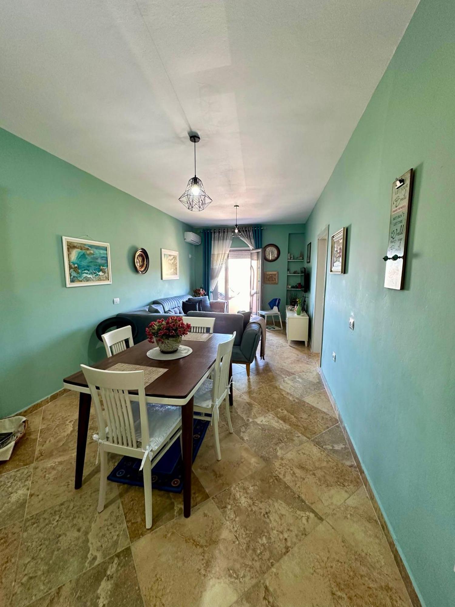Beach Front Apartment Vlorë Екстериор снимка
